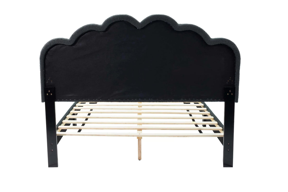 Full/Queen Size Bed