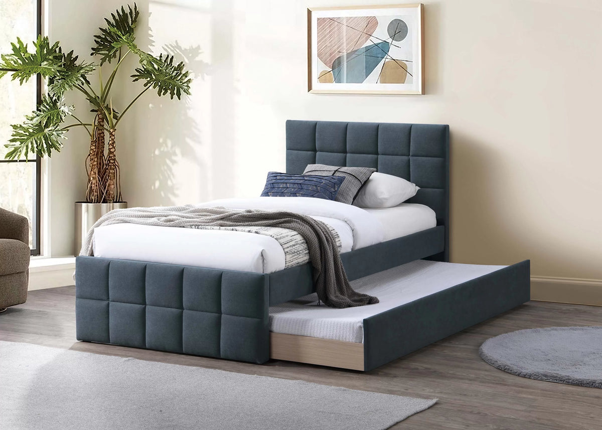 Twin/Full Size Bed With Trundle